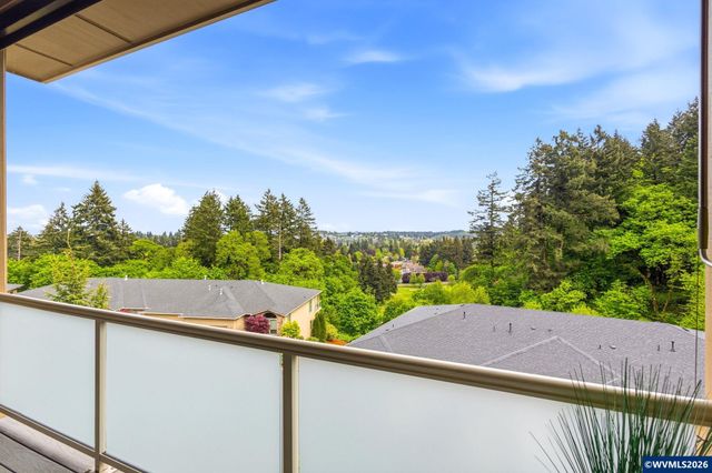 938 Sahalee Ct SE, Salem, OR 97306