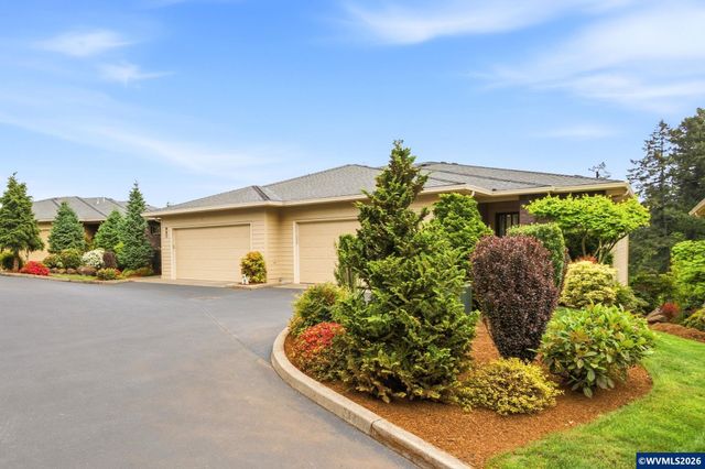 938 Sahalee Ct SE, Salem, OR 97306