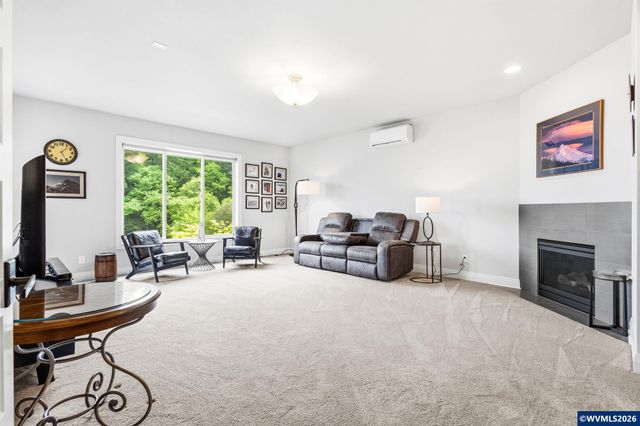 938 Sahalee Ct SE, Salem, OR 97306