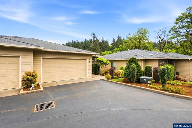 938 Sahalee Ct SE, Salem, OR 97306