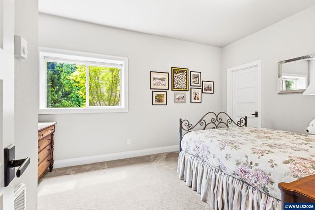 938 Sahalee Ct SE, Salem, OR 97306