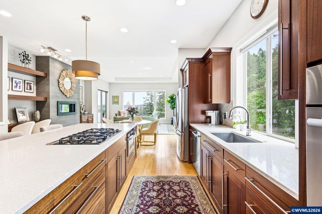 938 Sahalee Ct SE, Salem, OR 97306