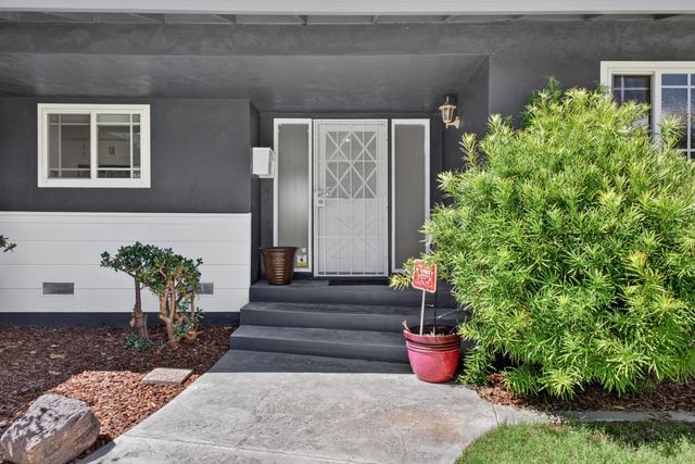 2629 Hazelwood Ave, Stockton, CA 95207