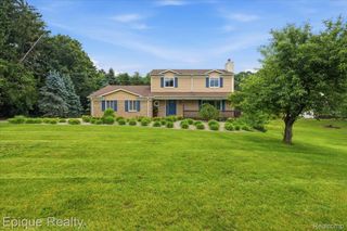 1221 Rhodes Road, Orion Charter Township, MI 48360