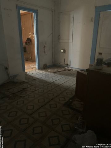 1401 MONTEREY ST, San Antonio, TX 78207