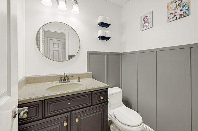 29 Dover Drive, Conroe, TX 77304