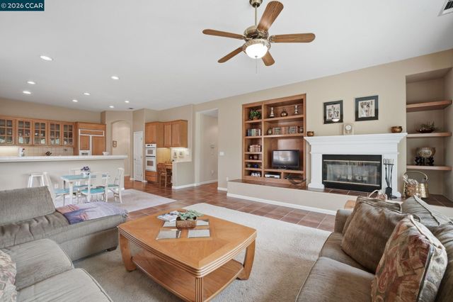 2509 Marshfield Rd, Vallejo, CA 94591