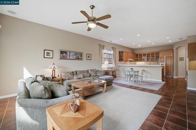 2509 Marshfield Rd, Vallejo, CA 94591