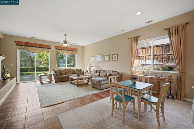 2509 Marshfield Rd, Vallejo, CA 94591