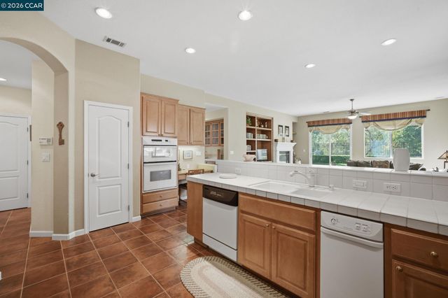 2509 Marshfield Rd, Vallejo, CA 94591