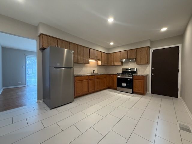 5849 S Francisco Avenue 1D, Chicago, IL 60629