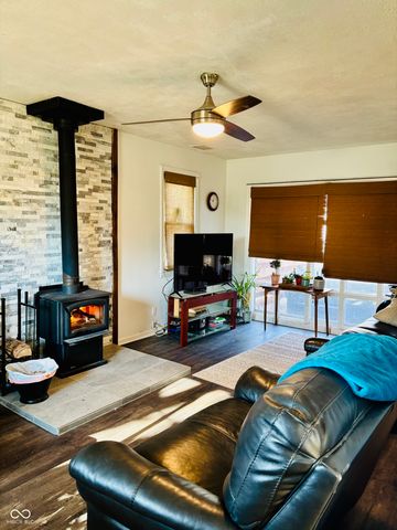 1102 E Jefferson Street, Franklin, IN 46131