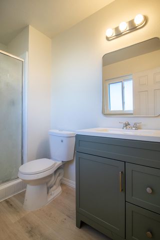 460 E Oak Avenue, Porterville, CA 93257