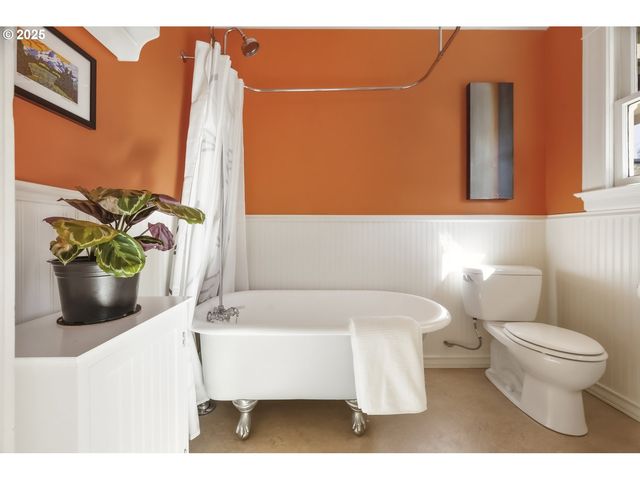 2744 Ne 16TH Ave, Portland, OR 97212