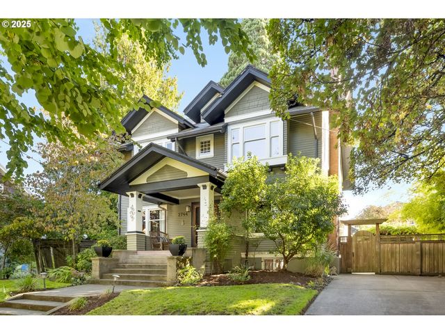 2744 Ne 16TH Ave, Portland, OR 97212