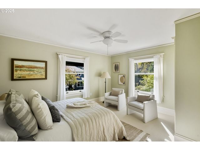 2744 Ne 16TH Ave, Portland, OR 97212