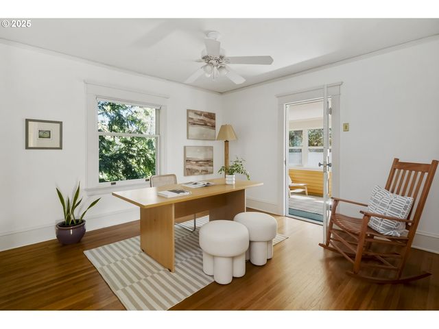 2744 Ne 16TH Ave, Portland, OR 97212