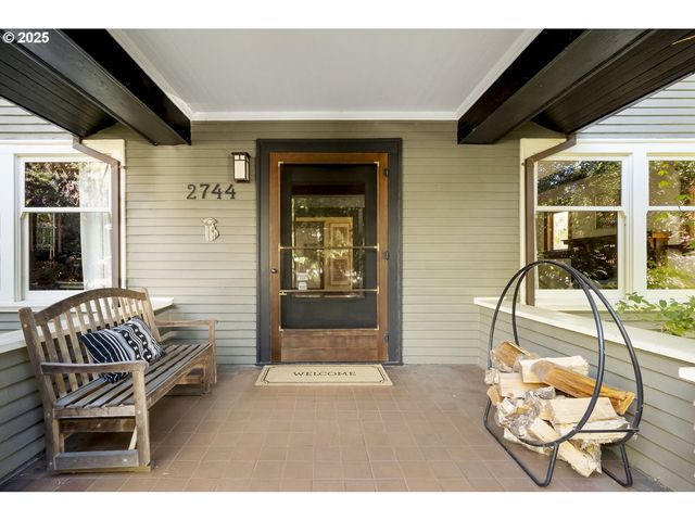 2744 Ne 16TH Ave, Portland, OR 97212