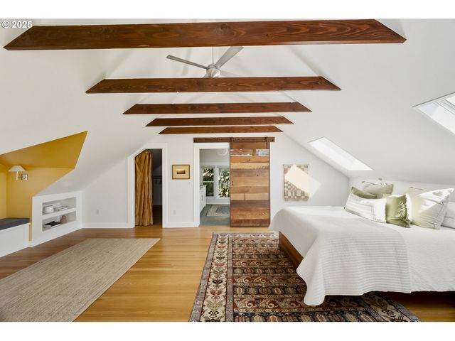 2744 Ne 16TH Ave, Portland, OR 97212