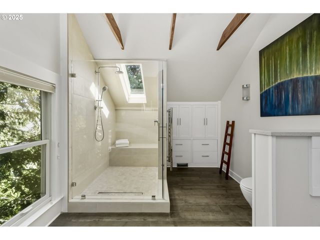 2744 Ne 16TH Ave, Portland, OR 97212