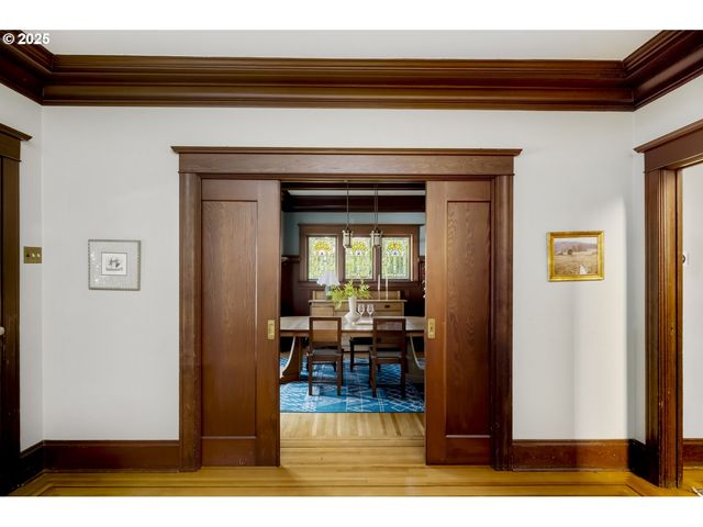 2744 Ne 16TH Ave, Portland, OR 97212