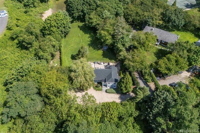 845 County Road 39, Southampton, NY 11968
