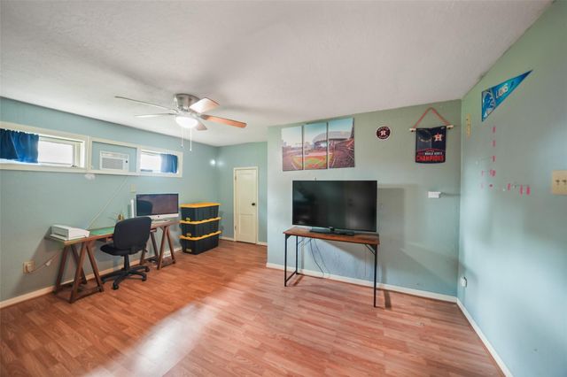 4409 Avenue J, Santa Fe, TX 77510