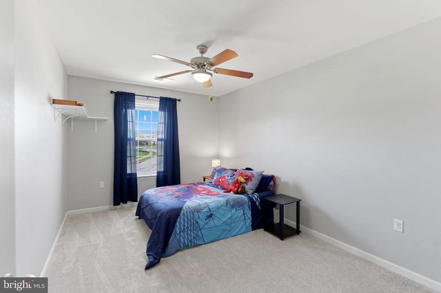 101 CHAGALL LN, Martinsburg, WV 25403