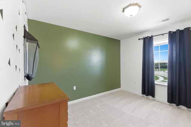 101 CHAGALL LN, Martinsburg, WV 25403