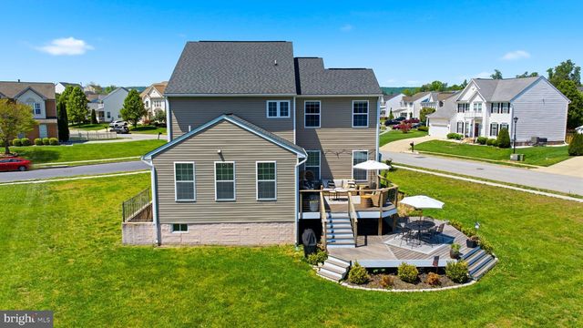 101 CHAGALL LN, Martinsburg, WV 25403