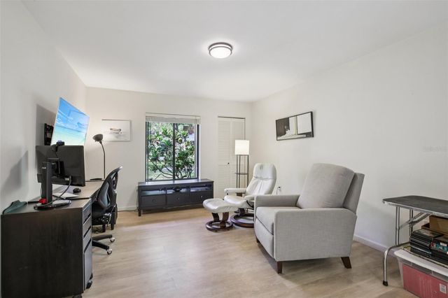 2411 PHEASANT LN, Bradenton, FL 34209