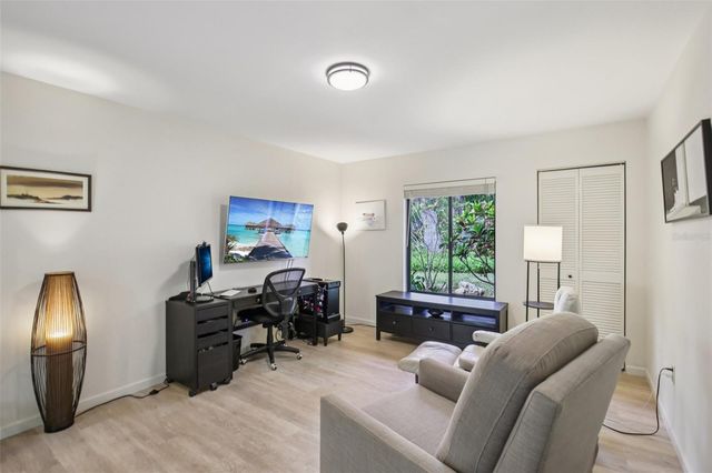 2411 PHEASANT LN, Bradenton, FL 34209