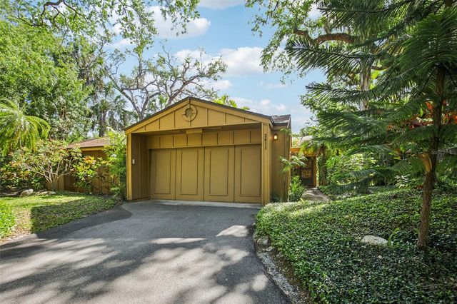 2411 PHEASANT LN, Bradenton, FL 34209