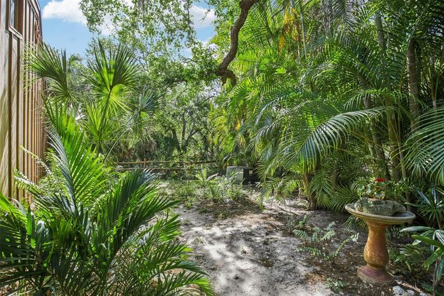 2411 PHEASANT LN, Bradenton, FL 34209