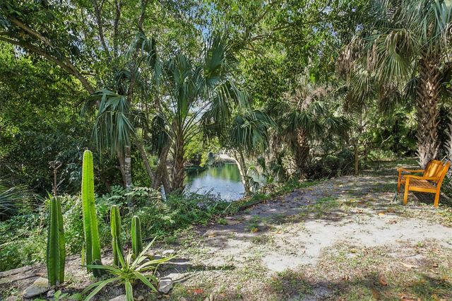 2411 PHEASANT LN, Bradenton, FL 34209