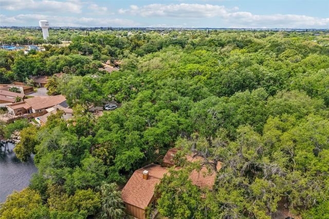 2411 PHEASANT LN, Bradenton, FL 34209