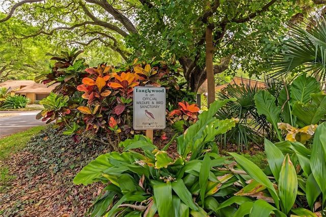 2411 PHEASANT LN, Bradenton, FL 34209