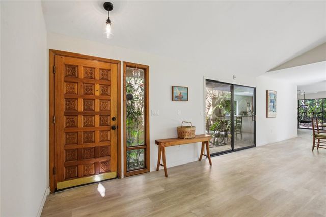 2411 PHEASANT LN, Bradenton, FL 34209