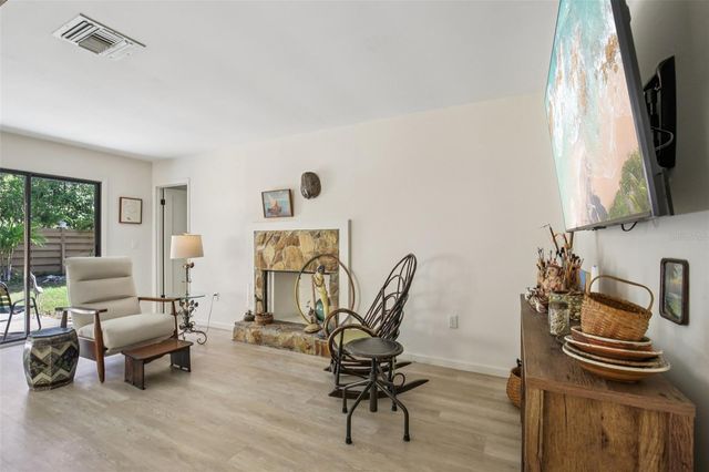 2411 PHEASANT LN, Bradenton, FL 34209