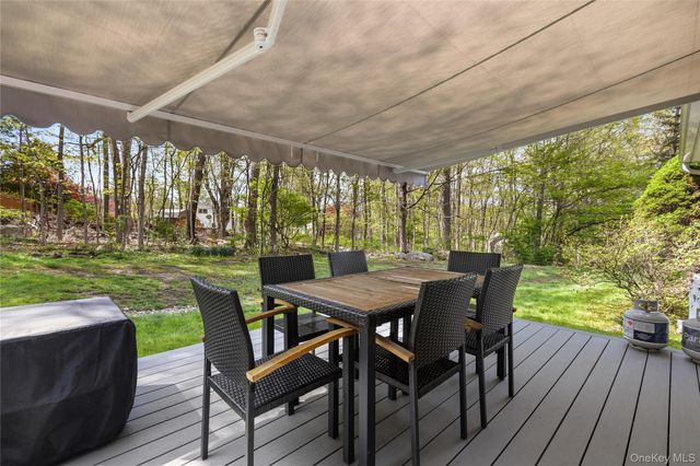 142 Flintlock Way F, Yorktown Heights, NY 10598
