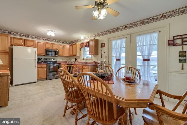 11 ROSEMONT DR, Denver, PA 17517