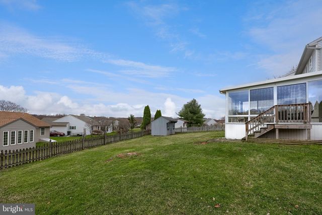 11 ROSEMONT DR, Denver, PA 17517