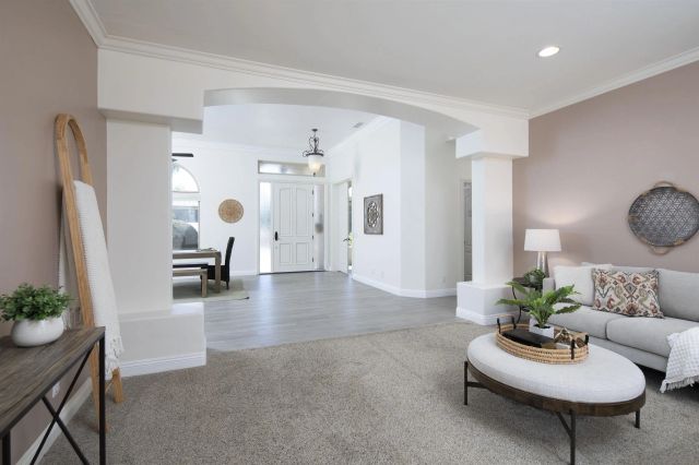 1726 York View Circle, Vista, CA 92084