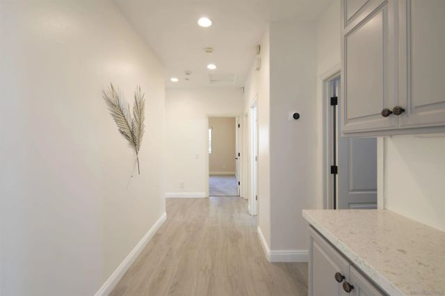 1726 York View Circle, Vista, CA 92084
