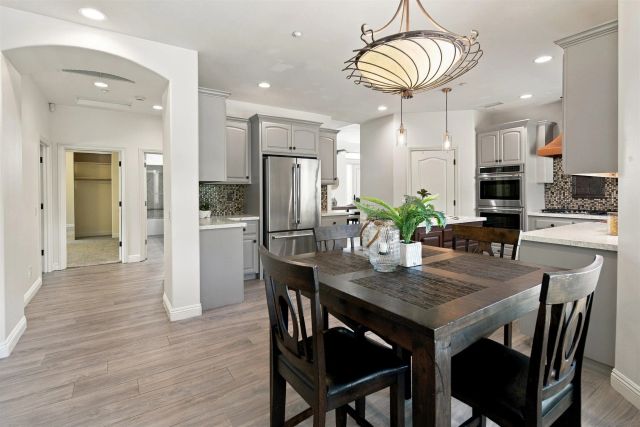 1726 York View Circle, Vista, CA 92084