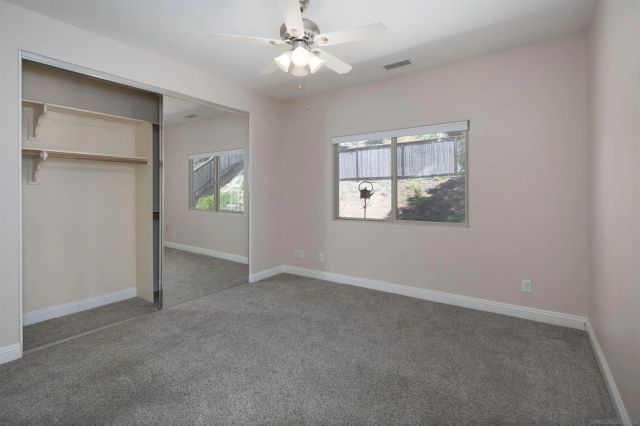1726 York View Circle, Vista, CA 92084