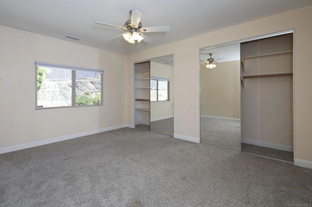 1726 York View Circle, Vista, CA 92084