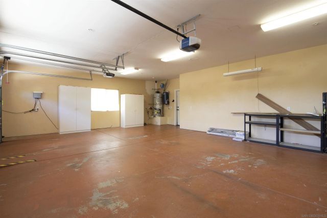 1726 York View Circle, Vista, CA 92084