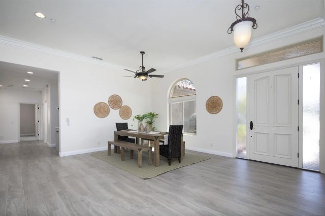 1726 York View Circle, Vista, CA 92084