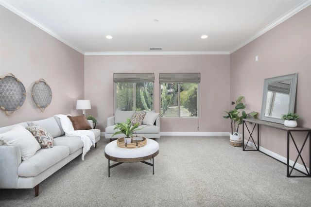 1726 York View Circle, Vista, CA 92084